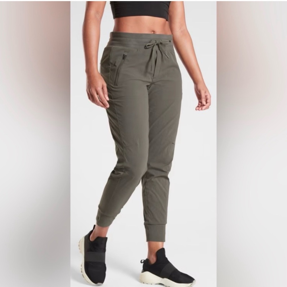 Athleta Gray Green Trekkie North Jogger Track Pants Lightweight Breathable NWT